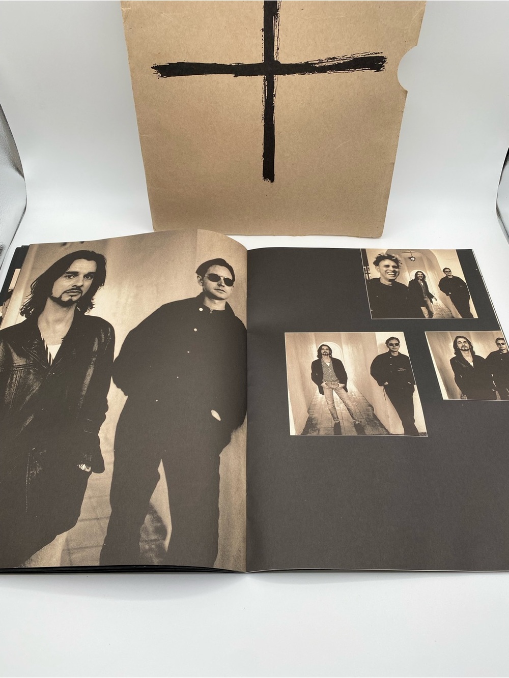 Depeche Mode Faith & Devotion Tour 1993 Concert Book and Sleeve - Picture 10 of 15
